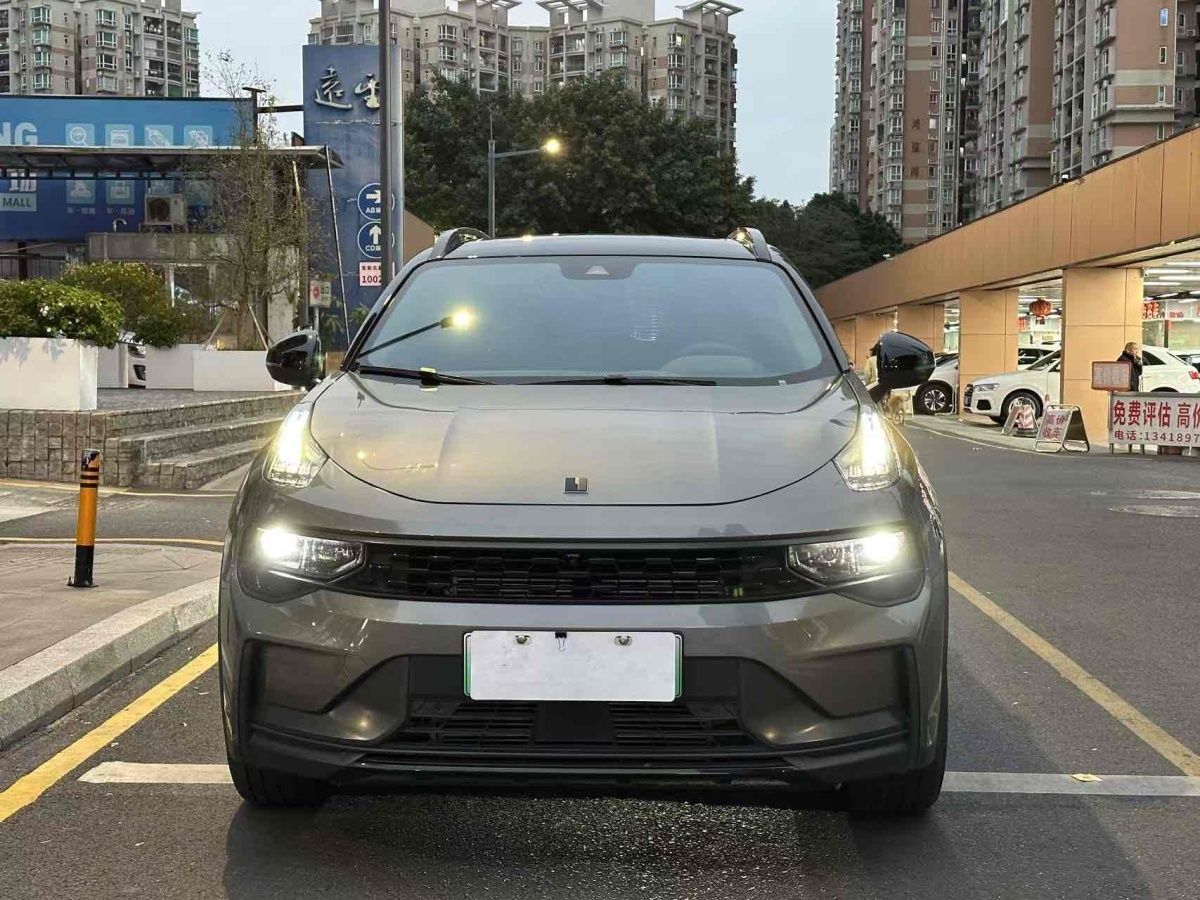 領(lǐng)克 領(lǐng)克01新能源  2021款 1.5TD PHEV Halo圖片