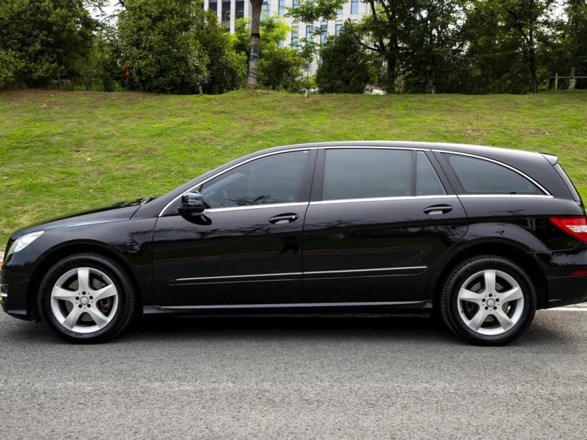 奔馳 奔馳R級  2014款 R 400 4MATIC 商務(wù)型圖片