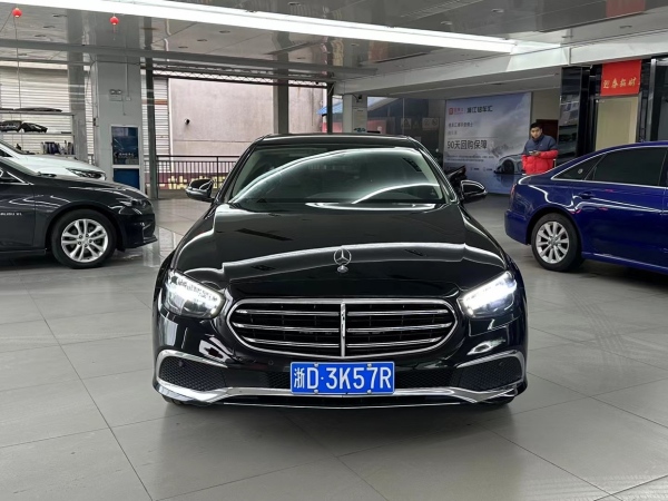 奔驰 奔驰E级  2023款 E 260 L 运动型