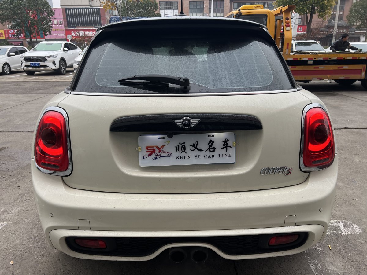 MINI MINI  2016款 2.0T COOPER S 五門版圖片