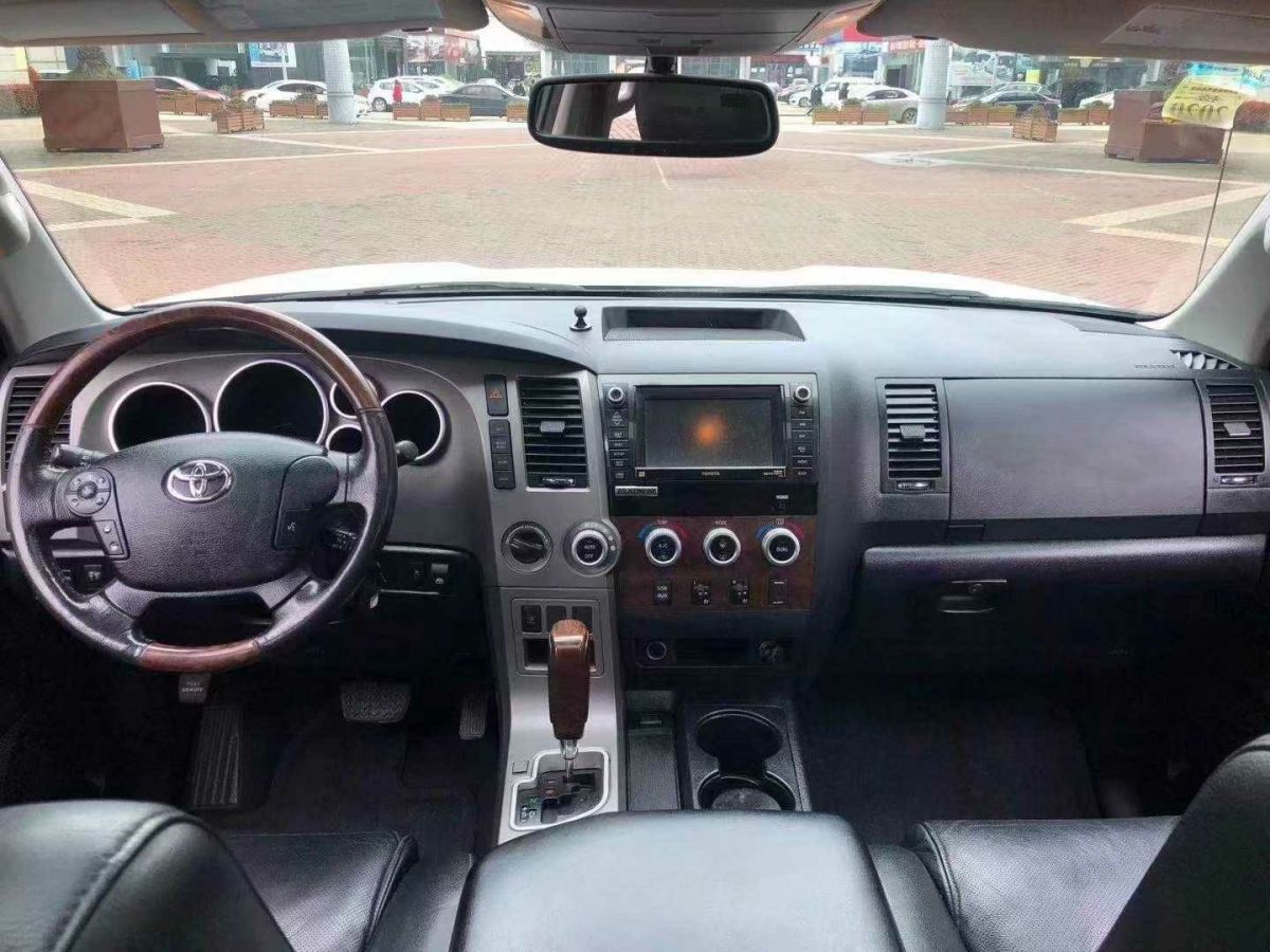 豐田 坦途  2011款 5.7 標準型圖片
