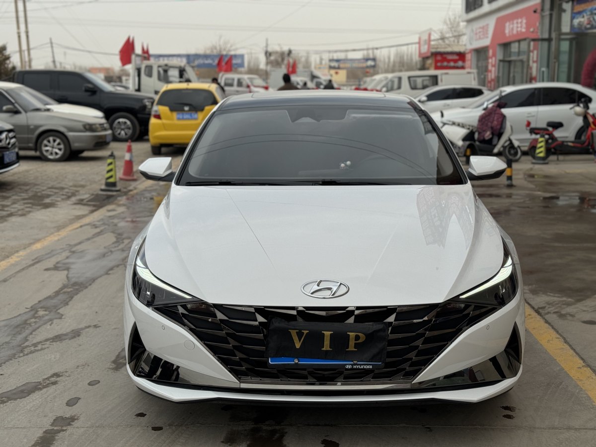 現(xiàn)代 伊蘭特  2023款 1.5L CVT LUX尊貴版圖片