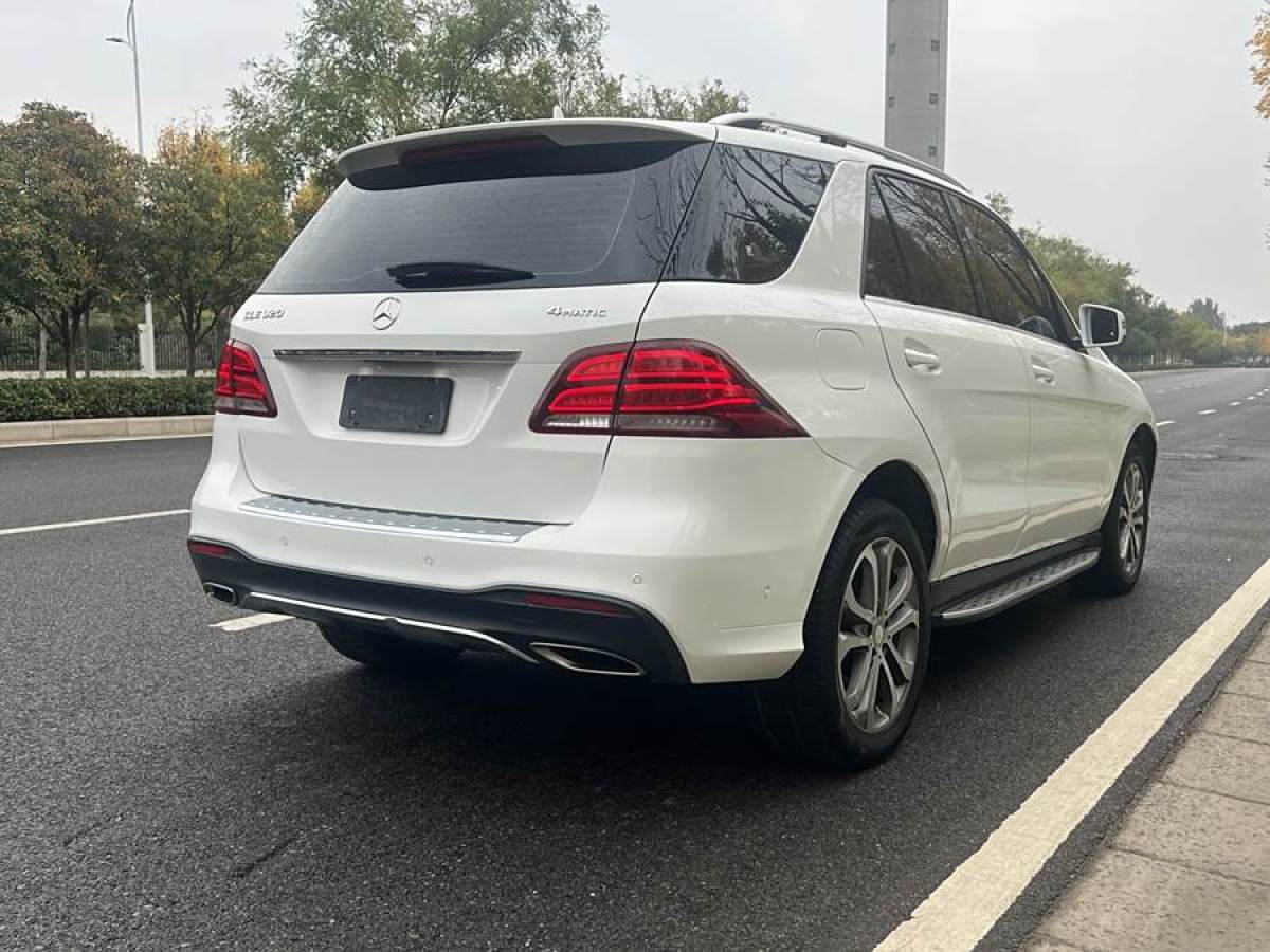 奔馳 奔馳GLE  2017款 GLE 320 4MATIC 豪華型圖片