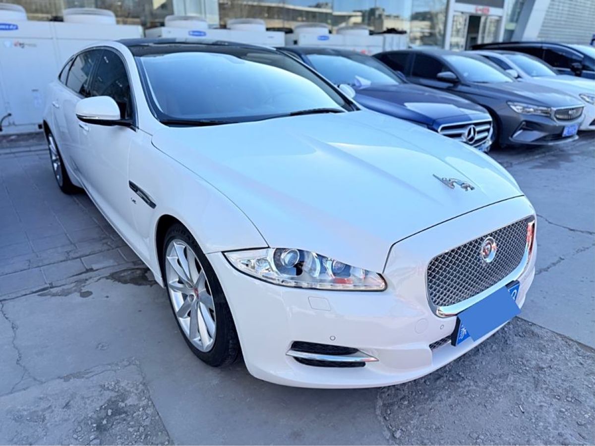 捷豹 XJ  2014款 XJL 3.0 SC 四驅(qū)尊享商務(wù)版圖片