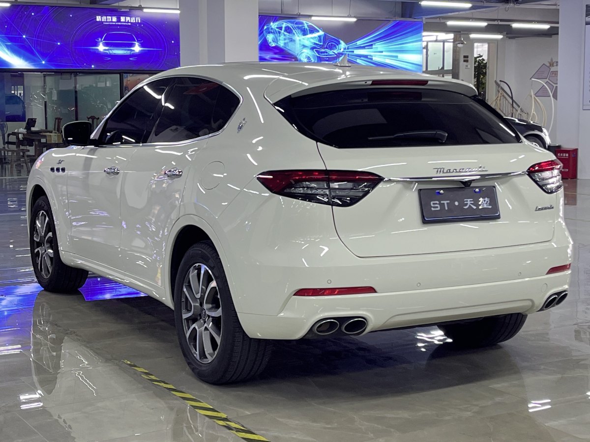 瑪莎拉蒂 Levante  2022款 2.0T GT鋒芒版圖片