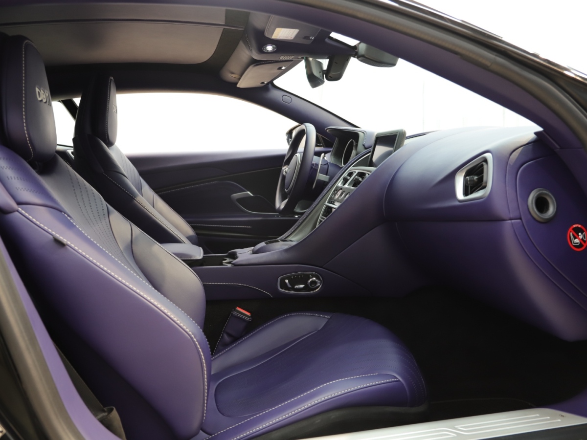 阿斯頓·馬丁 阿斯頓?馬丁DB11  2019款 4.0T V8 Coupe圖片