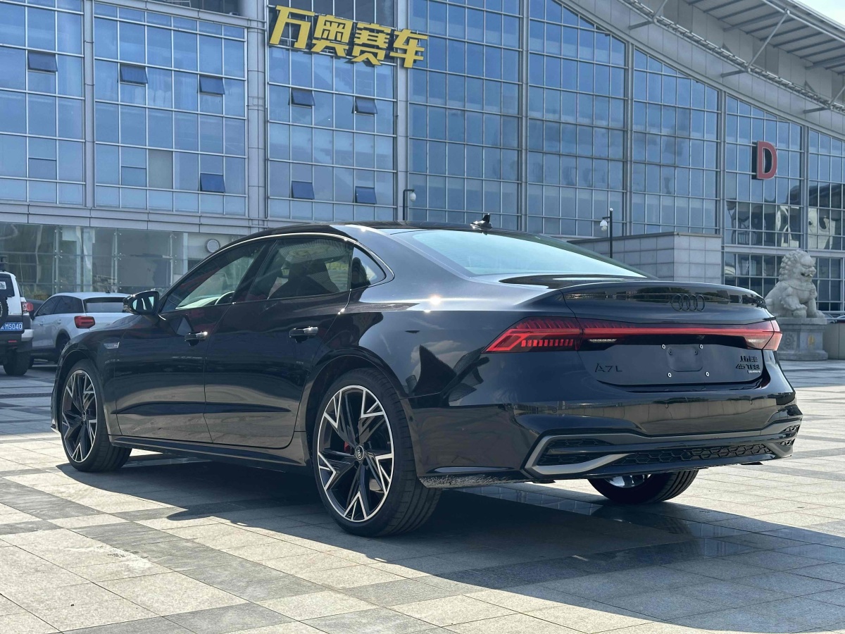 奧迪 奧迪A7L  2024款 45 TFSI quattro S-line 黑武士版圖片