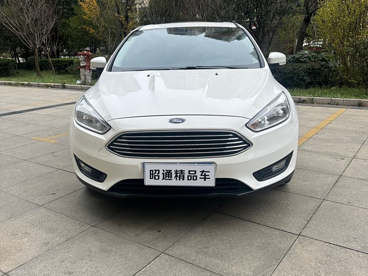 福特 福克斯  2019款 兩廂 EcoBoost 180 自動(dòng)鋒潮型圖片