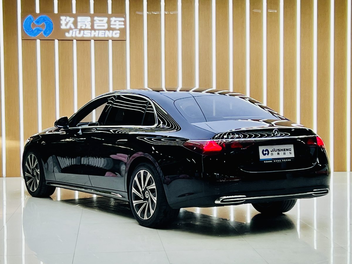 奔馳 奔馳E級(jí)  2024款 E 300 L 豪華型圖片