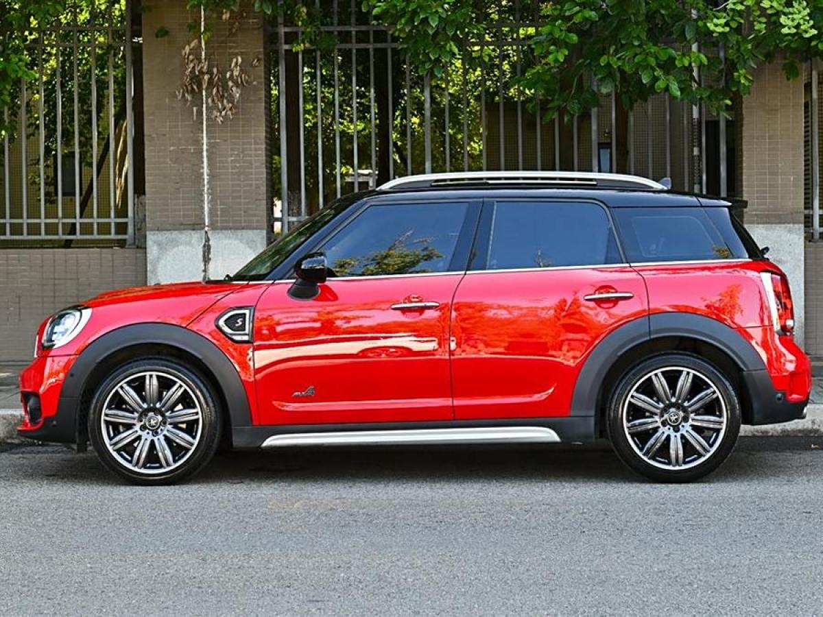 2019年6月MINI COUNTRYMAN  2018款 2.0T COOPER S ALL4 藝術(shù)家