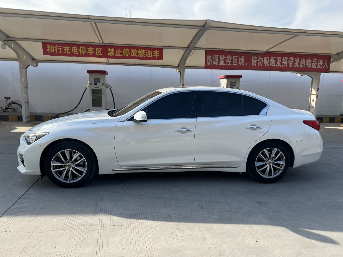 英菲尼迪 Q50L  2015款 2.0T 运动版图片