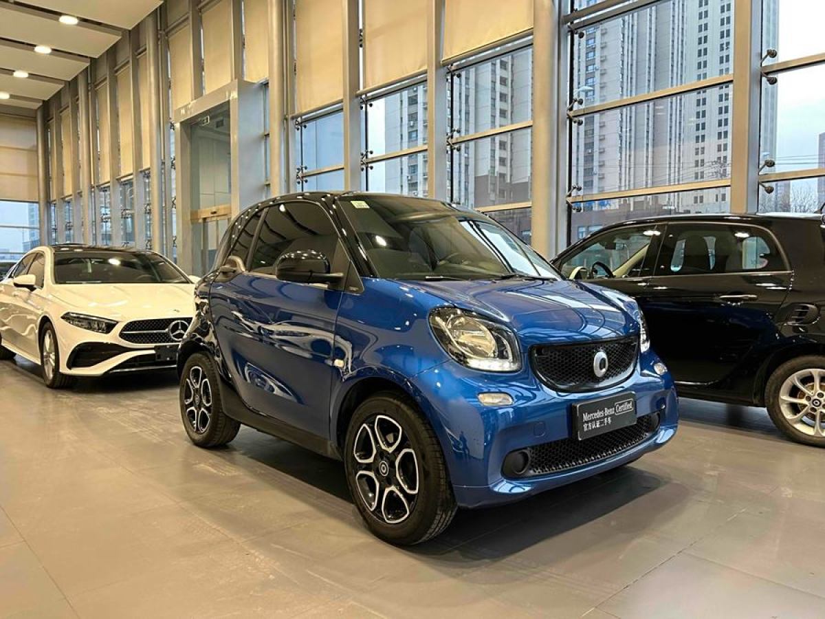 smart fortwo  2019款 0.9T 66千瓦硬頂先鋒版 國VI圖片