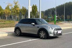 MINI MINI 改款 1.5T COOPER 藝術家 五門版