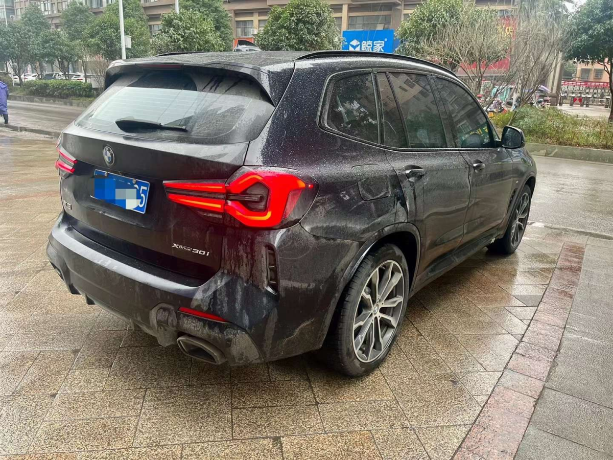 寶馬 寶馬X3  2022款 改款 xDrive30i 領(lǐng)先型 M曜夜套裝圖片