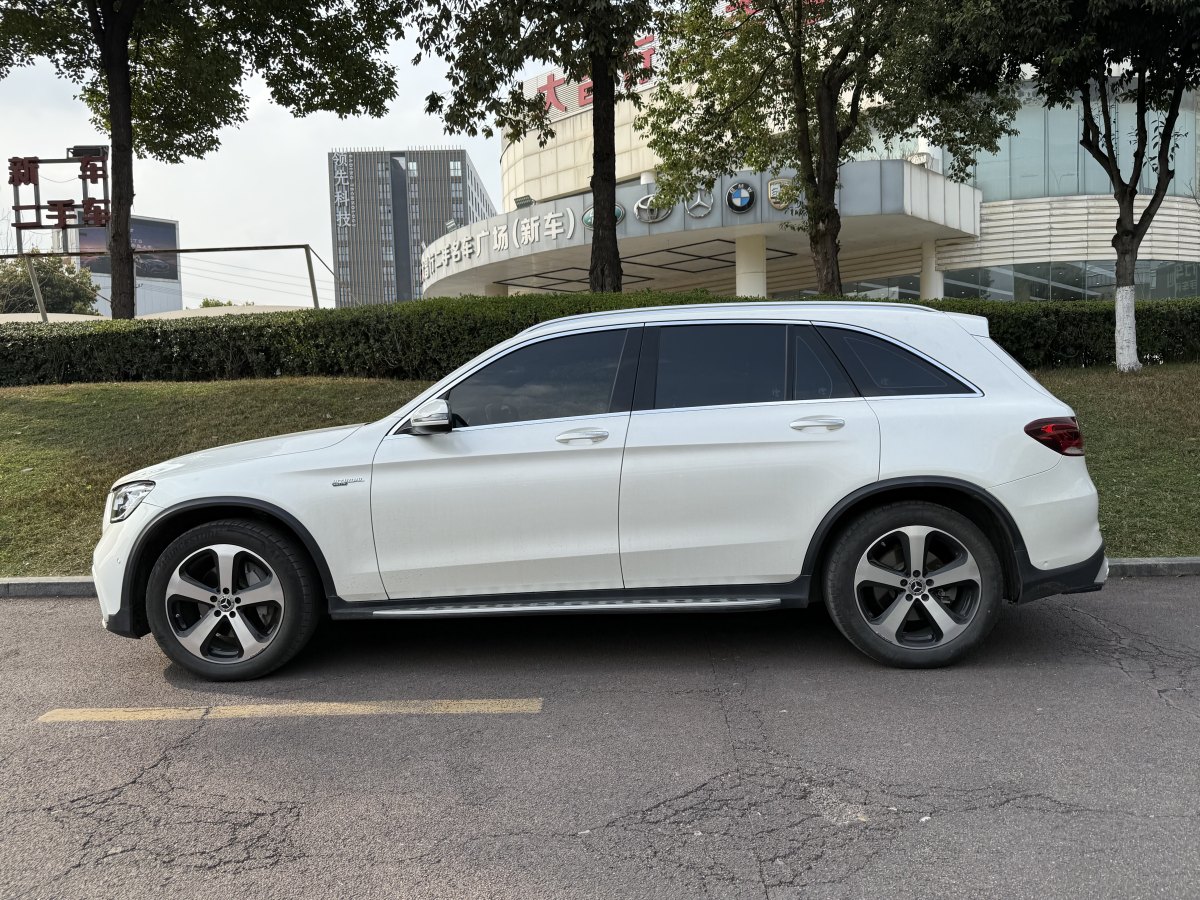 奔馳 奔馳GLC  2018款 改款 GLC 260 4MATIC 動(dòng)感型圖片