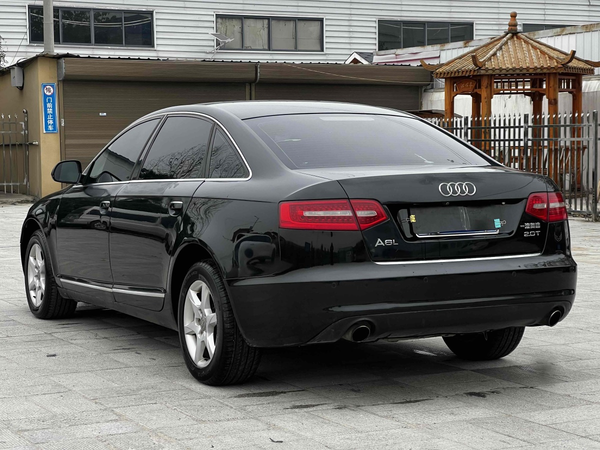 奧迪 奧迪A6L  2011款 A6L 2.0TFSI 標(biāo)準(zhǔn)型圖片