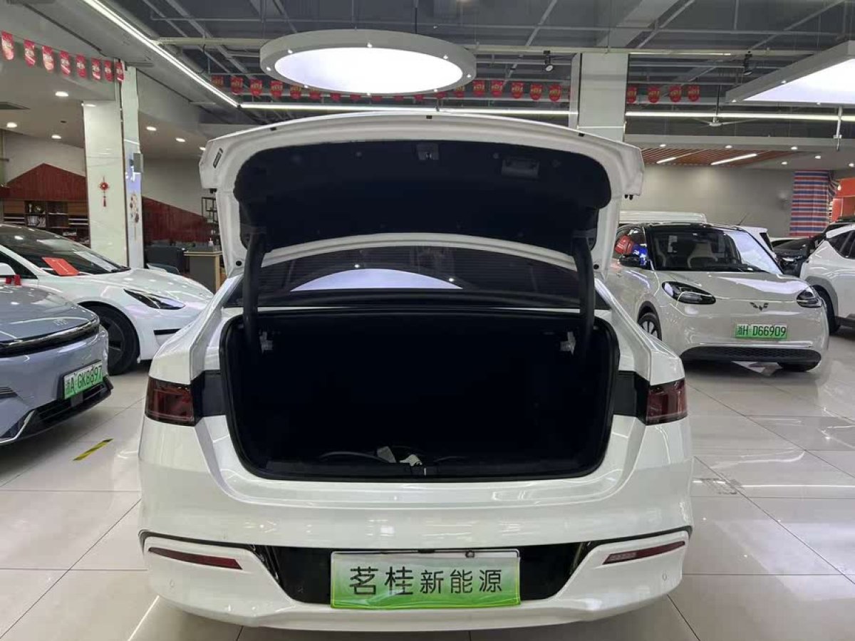 比亞迪 秦PLUS  2021款 DM-i 120KM 旗艦型圖片