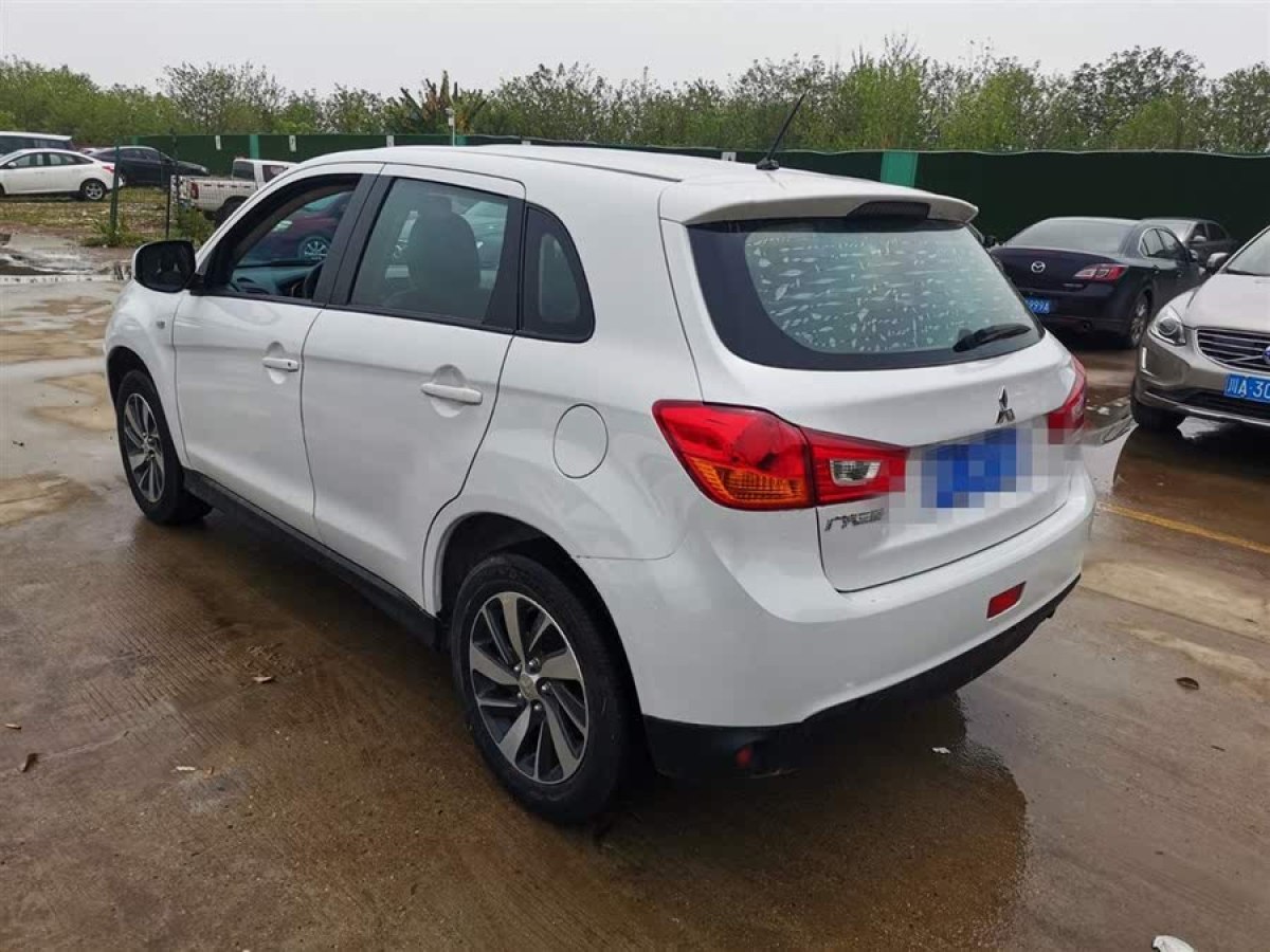 三菱 勁炫ASX  2018款 2.0L CVT兩驅(qū)精英版圖片