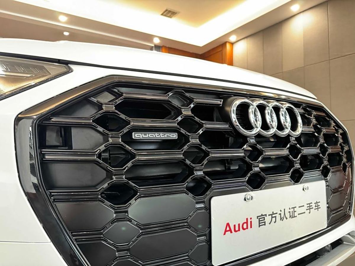 2024年4月奧迪 奧迪Q5L  2024款 40 TFSI 豪華動感型