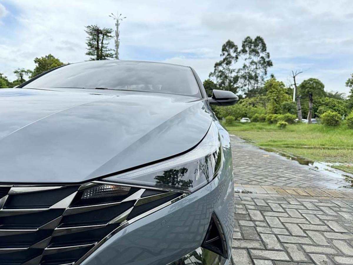 現(xiàn)代 伊蘭特  2022款 1.5L CVT LUX尊貴版圖片