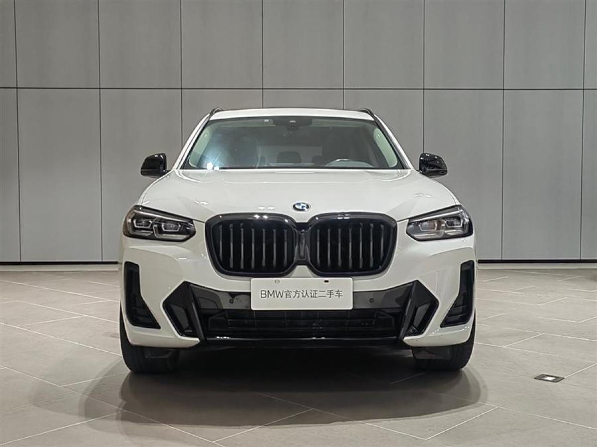 寶馬 寶馬X3  2022款 xDrive30i 領(lǐng)先型 M曜夜套裝圖片