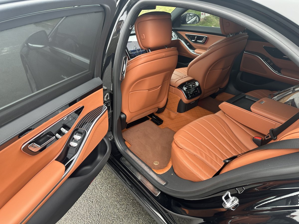2021年8月奔驰 奔驰S级  2021款 改款 S 400 L 商务型