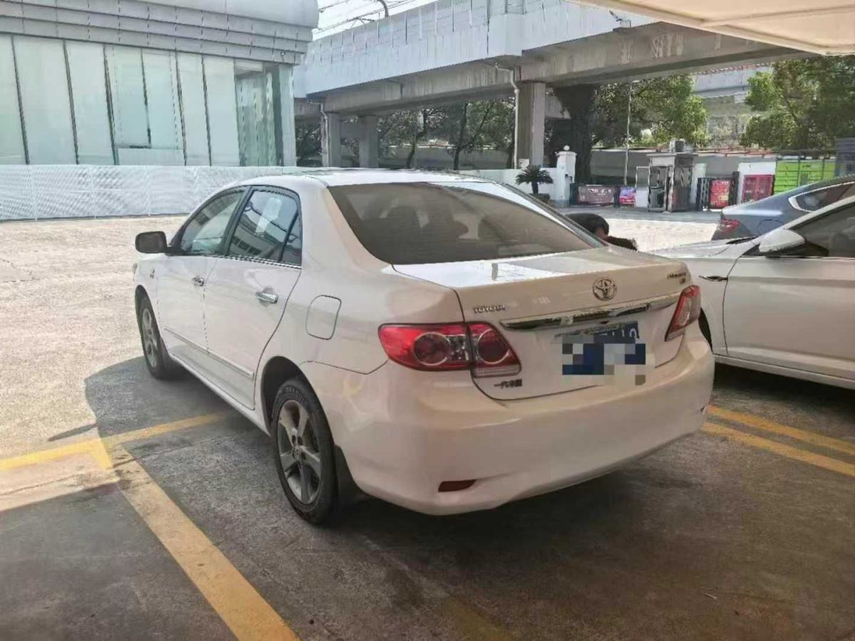 豐田 卡羅拉  2013款 特裝版 1.6L 自動炫酷型GL圖片