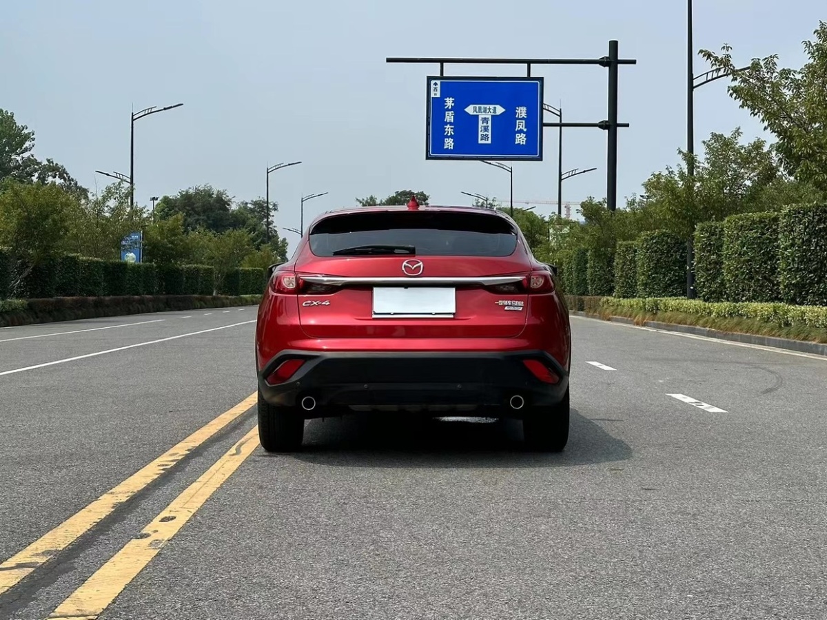 马自达 CX-4  2016款 2.0L 自动两驱蓝天品位版图片