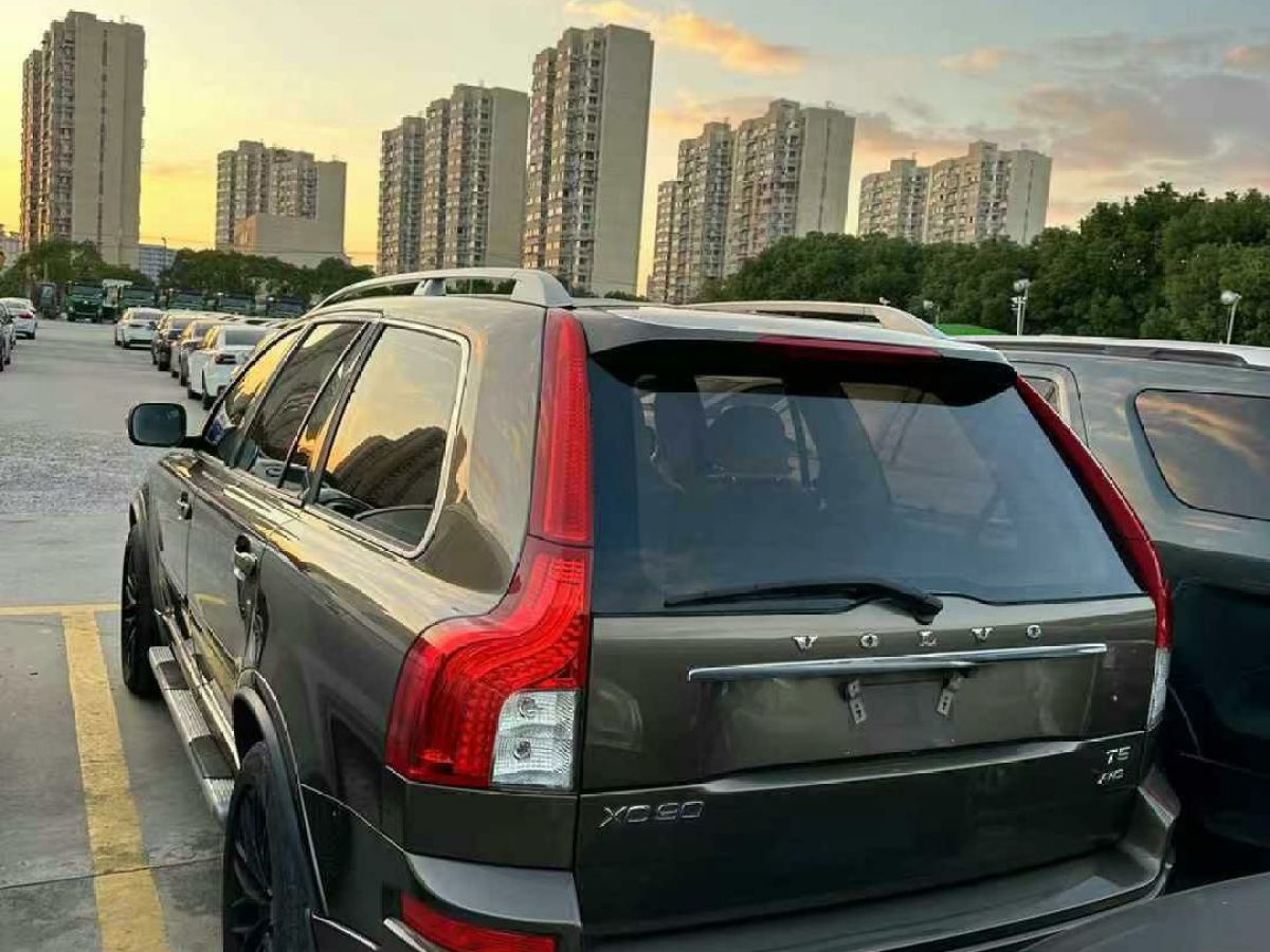 沃爾沃 XC90  2012款 2.5T 北歐個(gè)性運(yùn)動(dòng)版圖片