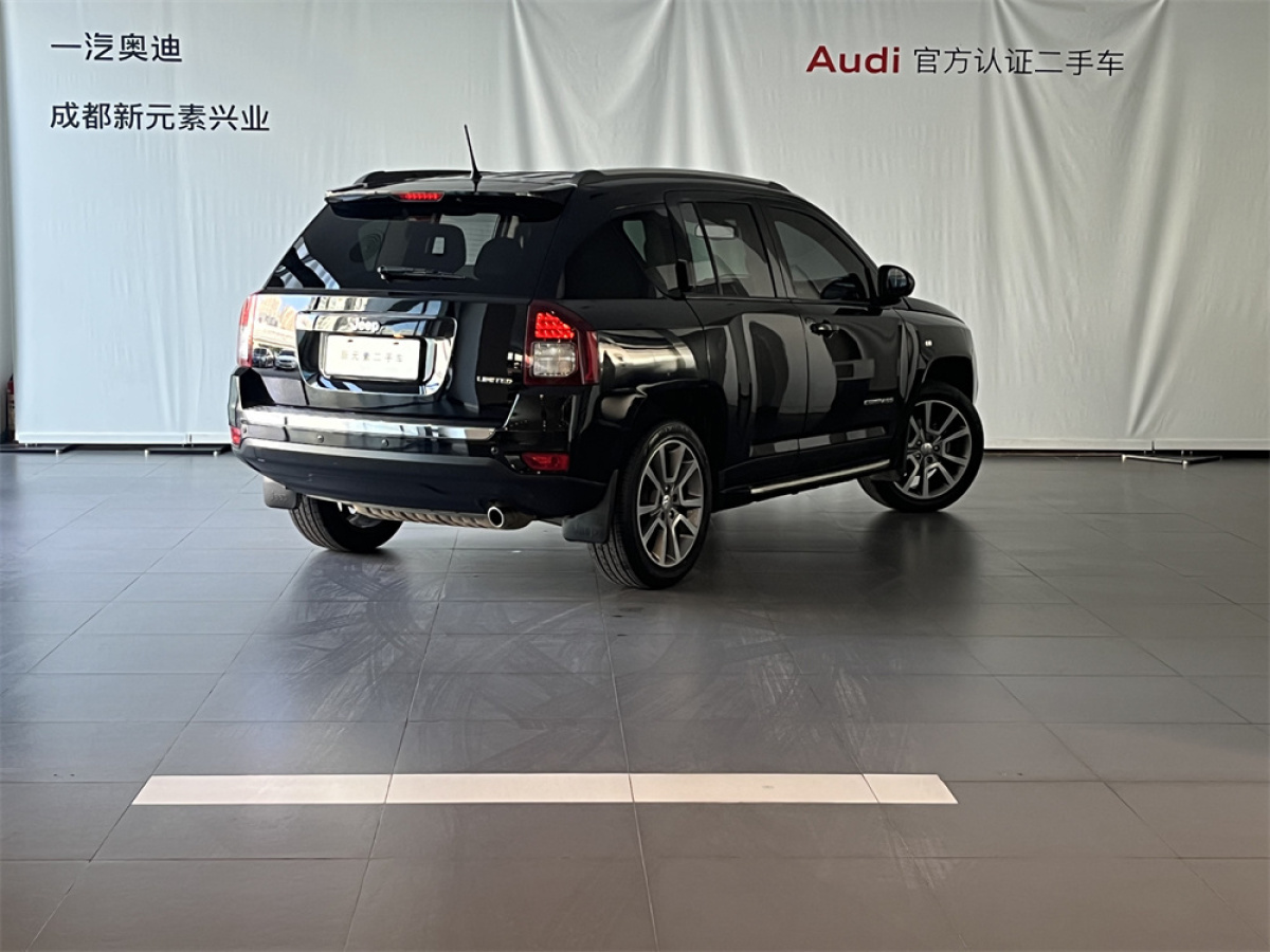 Jeep 指南者  2014款 2.0L 兩驅(qū)豪華版圖片