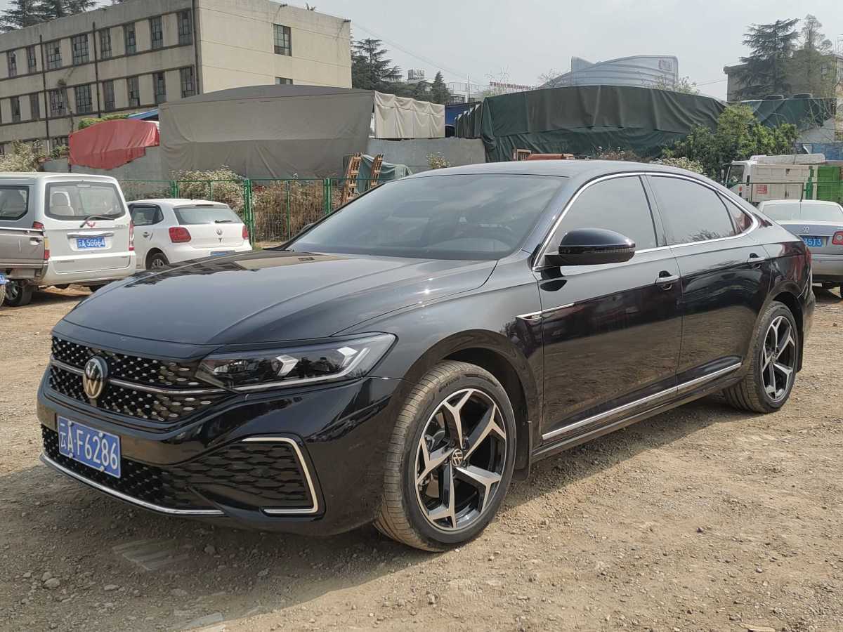 大眾 帕薩特  2023款 改款 330TSI 星空尊貴版圖片