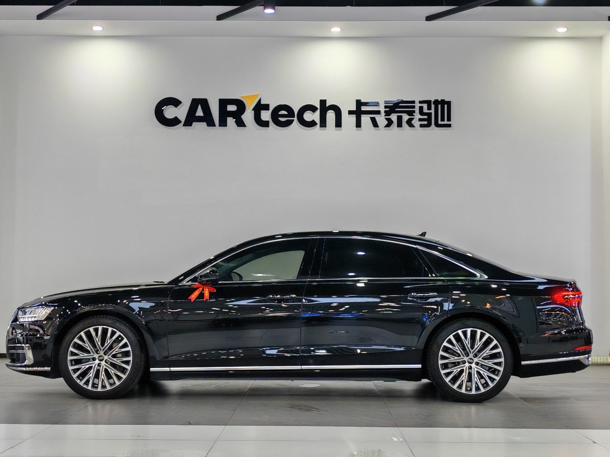 奧迪 奧迪A8  2022款 A8L 55 TFSI quattro 豪華型典藏版圖片