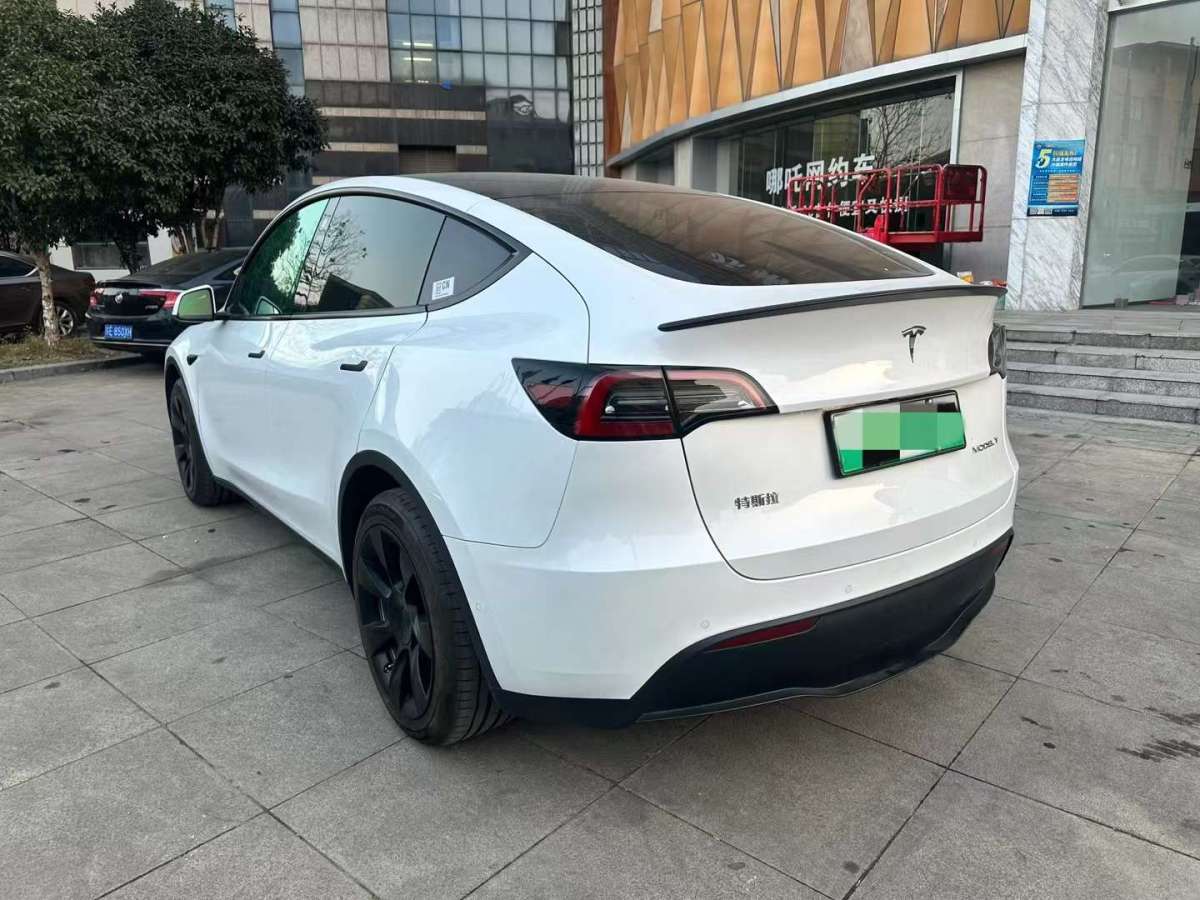 特斯拉 Model Y  2023款 后輪驅(qū)動(dòng)版圖片