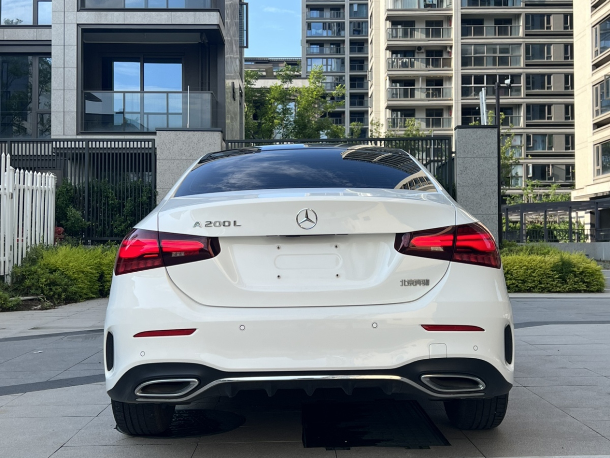 奔馳 奔馳A級(jí)  2024款 A 200 L 時(shí)尚型圖片