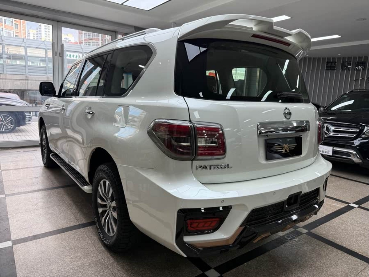 日產(chǎn) 途樂  2018款 4.0L 領(lǐng)英型圖片