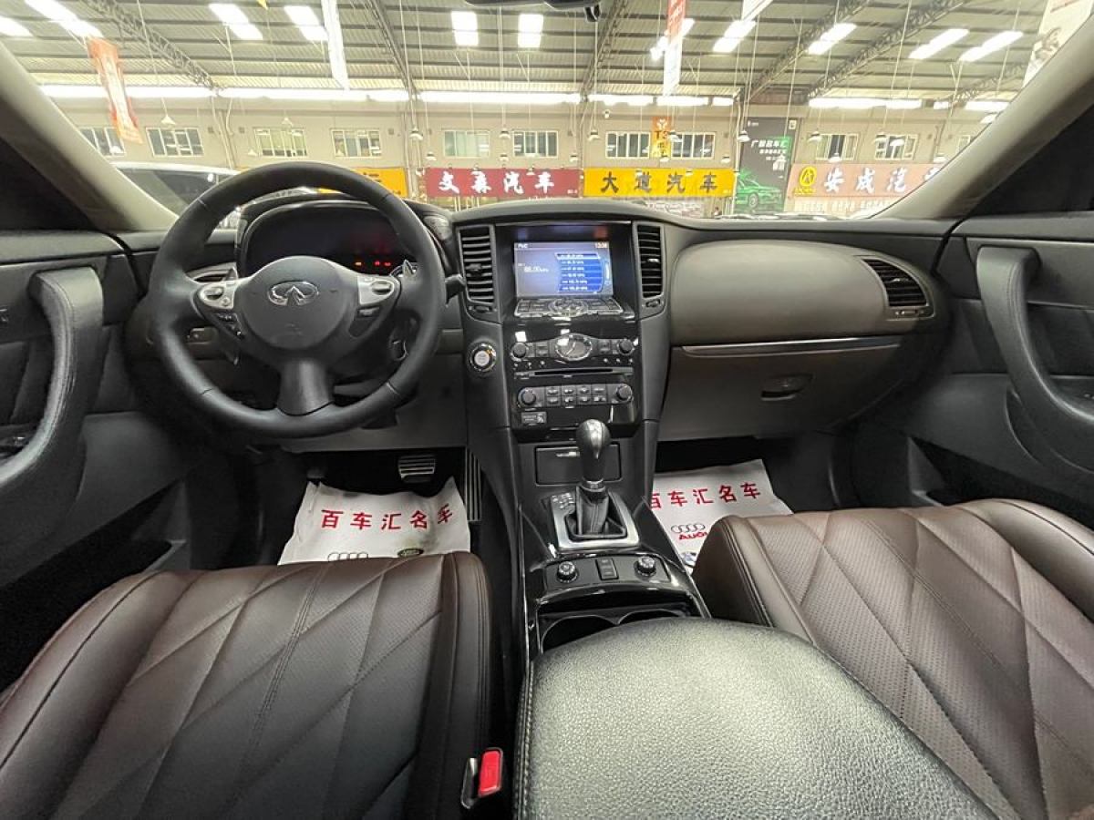 2014年10月英菲尼迪 QX70  2013款 3.7L 超越版