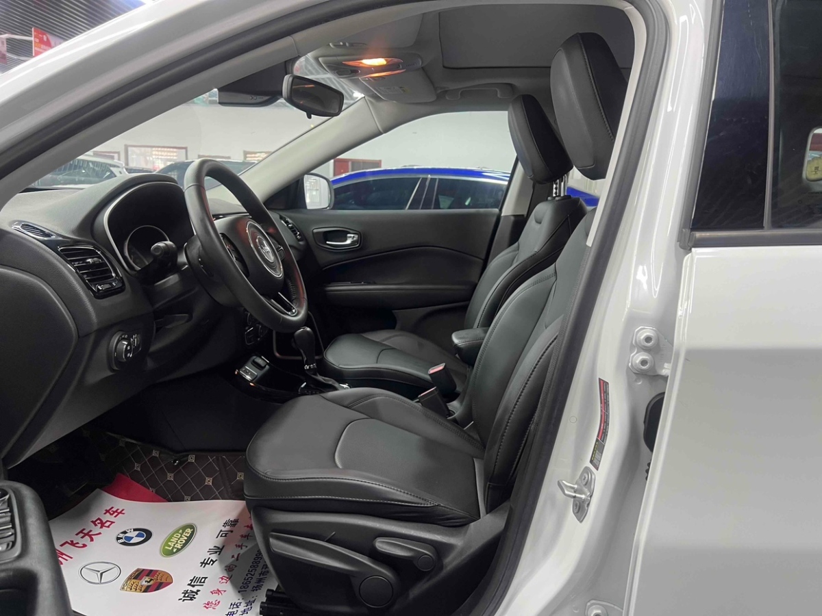 Jeep 指南者  2020款 220T 自動(dòng)夜鷹版圖片