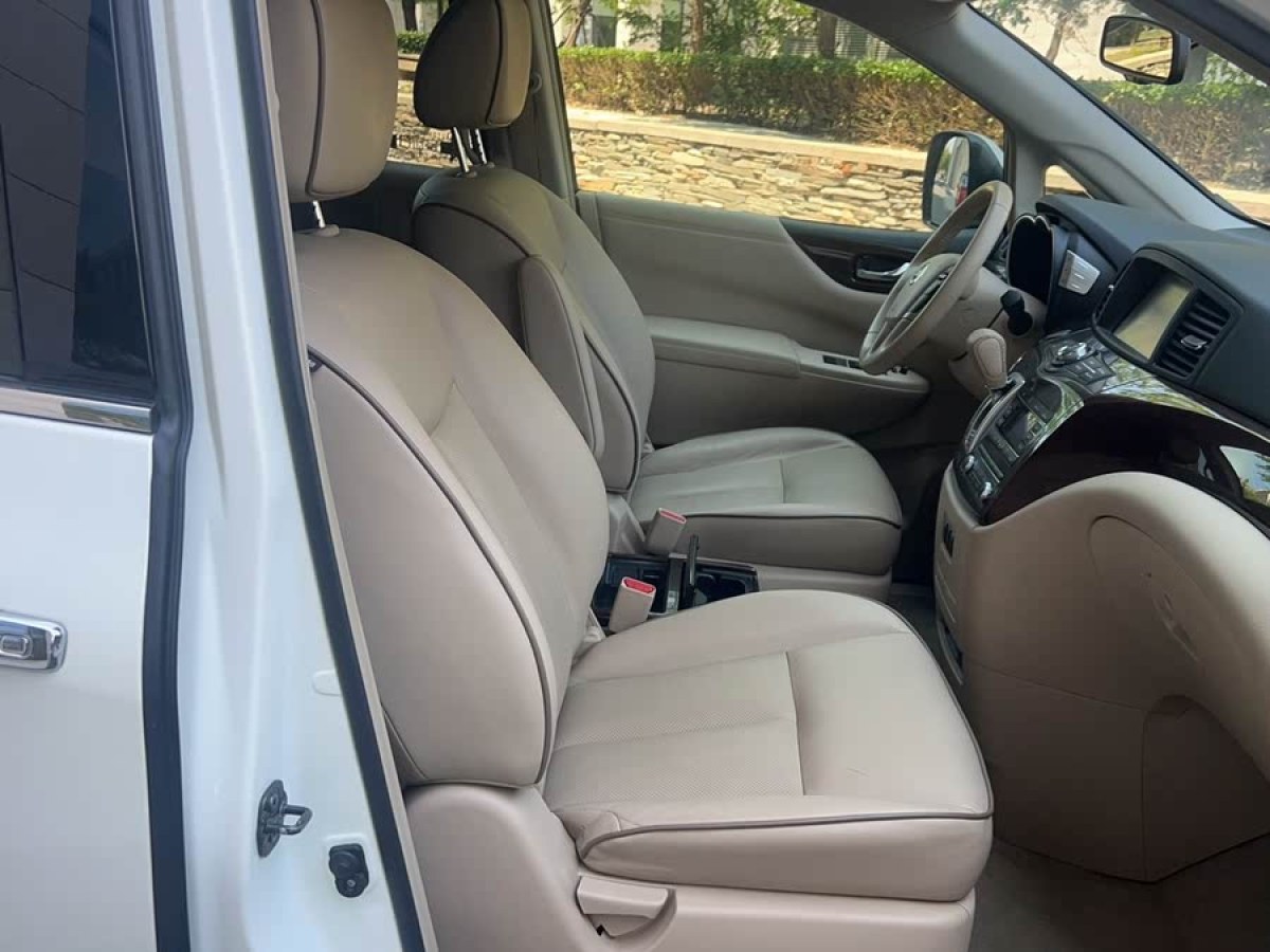 日產(chǎn) 貴士  2015款 3.5L SL圖片