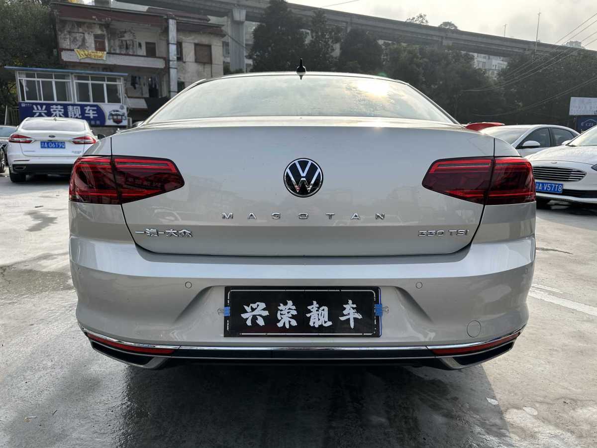 大眾 邁騰  2019款  330TSI DSG 領(lǐng)先型 國VI圖片