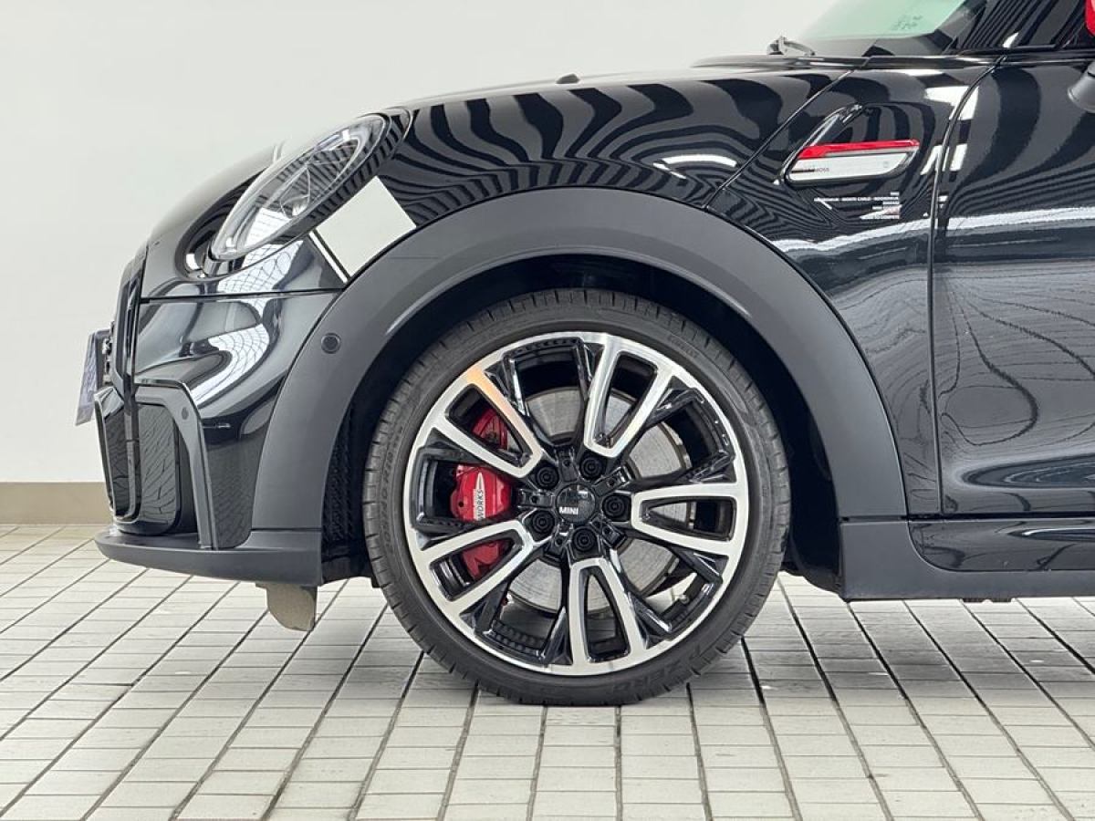 MINI JCW  2023款 2.0T JOHN COOPER WORKS Pat Moss纪念版图片