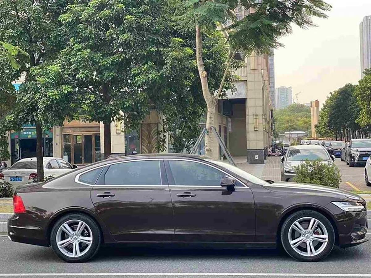 沃爾沃 S90  2018款 T4 智遠(yuǎn)版圖片