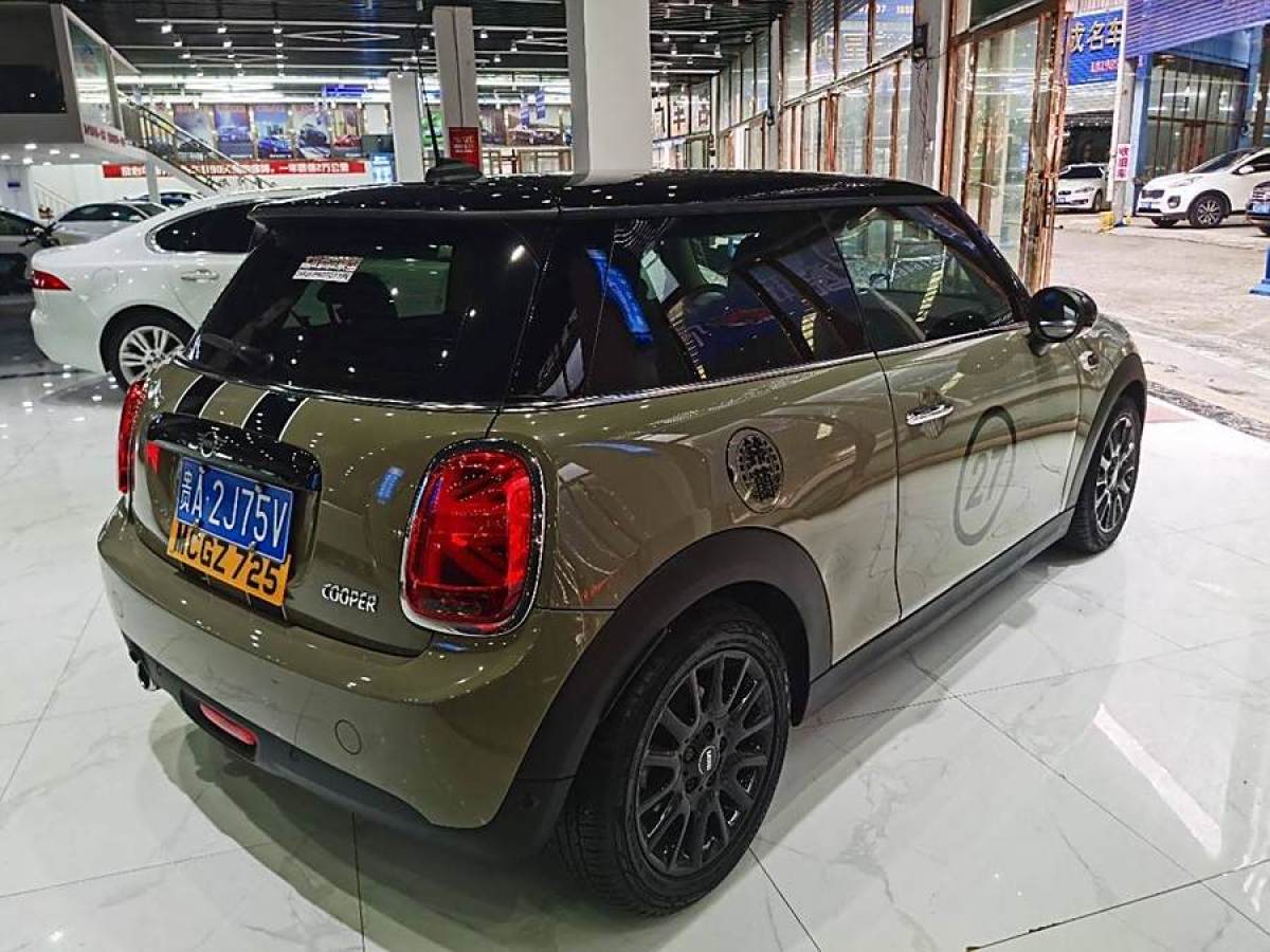 MINI COUNTRYMAN  2018款 1.5T COOPER 經(jīng)典派圖片