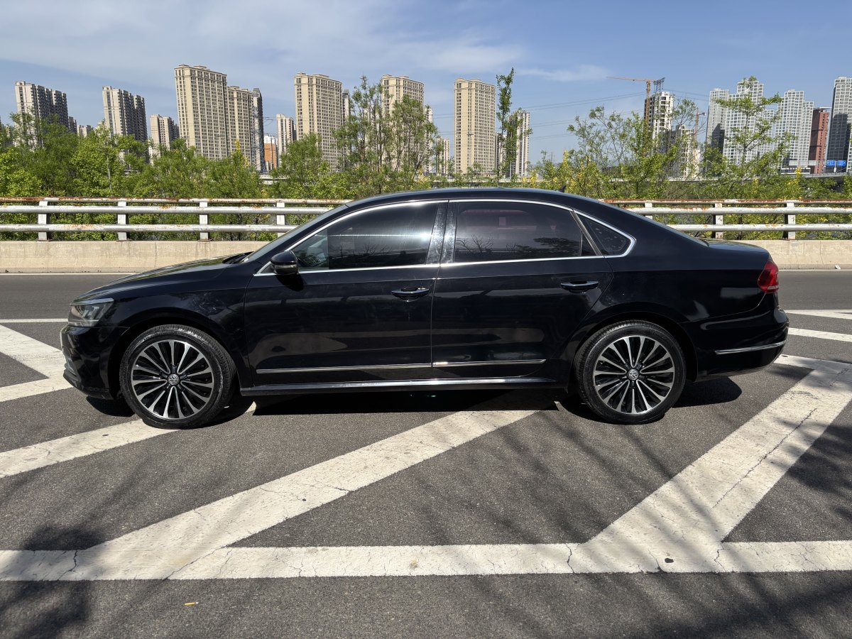 2017年8月大眾 帕薩特  2017款 330TSI DSG御尊版