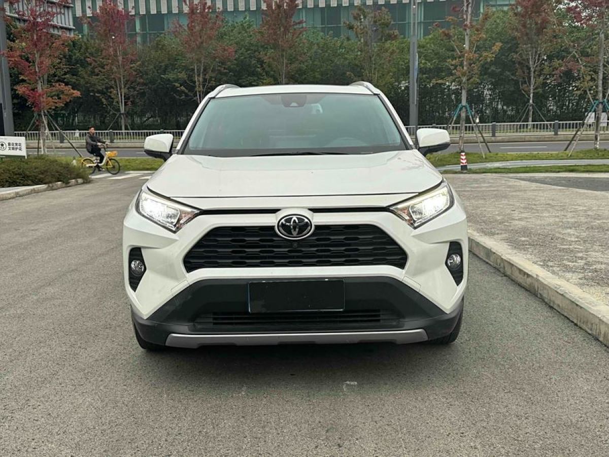 2020年6月豐田 RAV4榮放  2020款 2.0L CVT兩驅(qū)風尚版