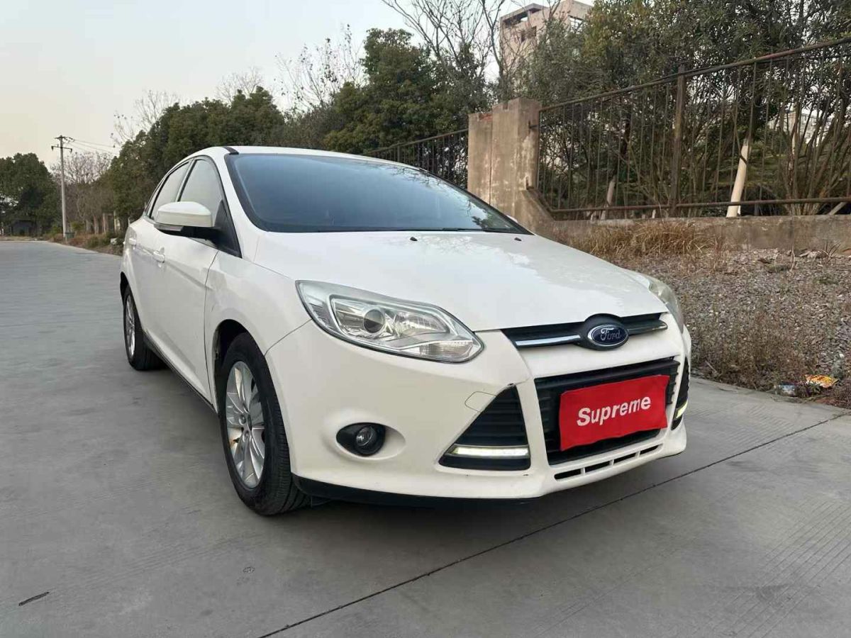 福特 ?？怂? 2015款 2.0T ST 標(biāo)準(zhǔn)版圖片