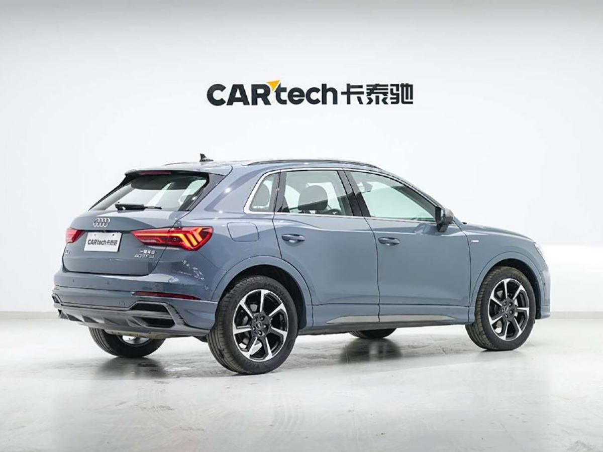 奧迪 奧迪Q3  2022款 40 TFSI RS套件燃速型圖片