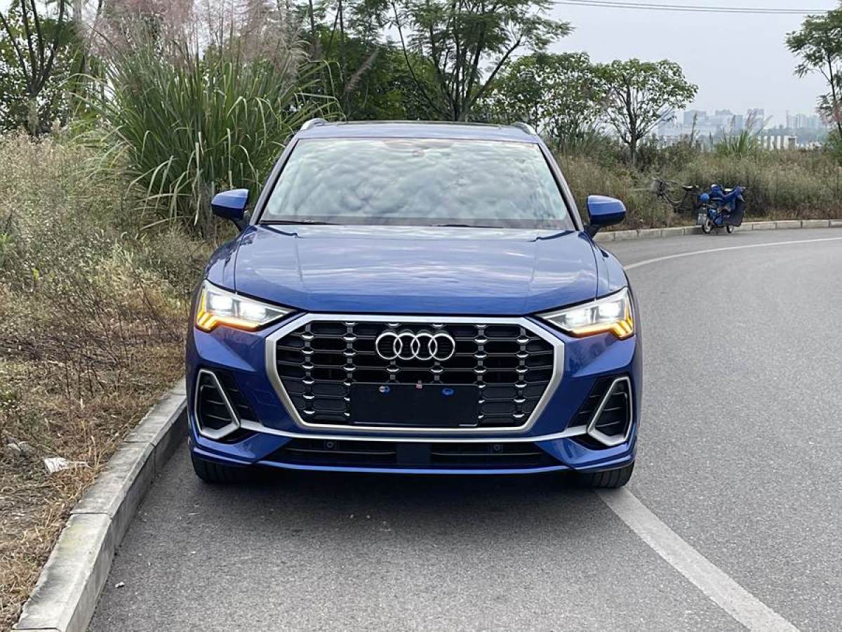 奧迪 奧迪Q3  2020款 35 TFSI 進(jìn)取動(dòng)感型圖片