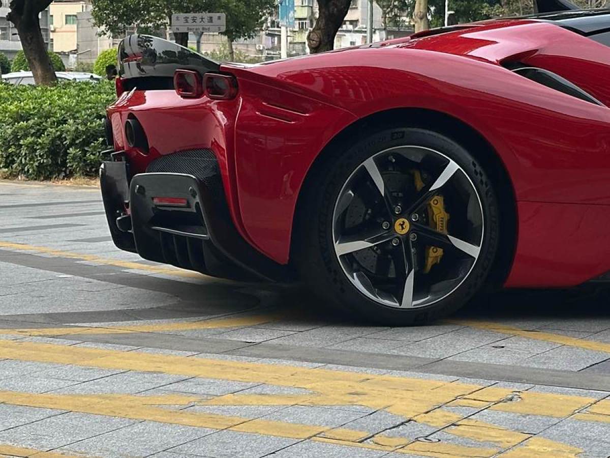 2022年8月法拉利 SF90 Stradale  2021款 3.9T V8 Spider