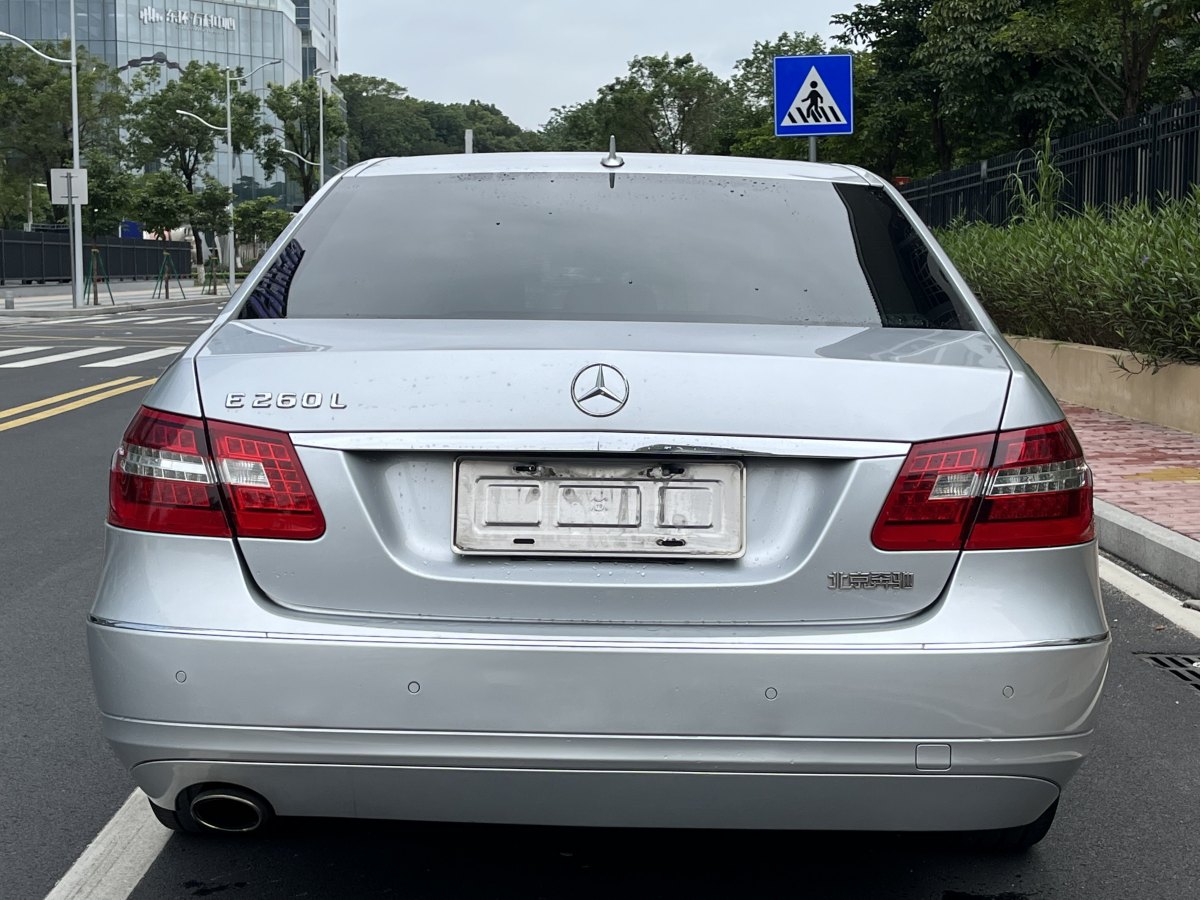奔馳 奔馳E級  2013款 E 260 L CGI優(yōu)雅型圖片