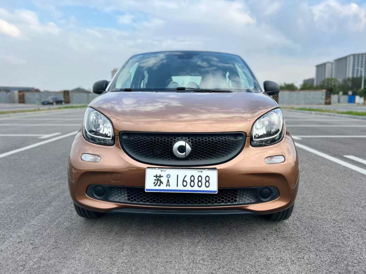 smart forfour  2017款 0.9T 66千瓦摯愛特別版圖片